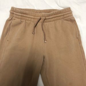 aritzia boyfriend sweat pants size small